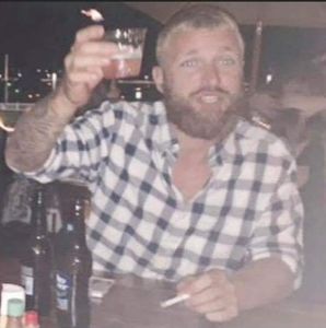 Meet your Posher, Derek